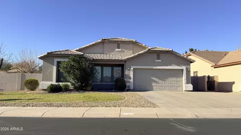 10894 W Davis Ln, Avondale, AZ 85323