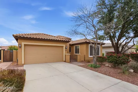 4551 N Luna Rd W, Litchfield Park, AZ 85340