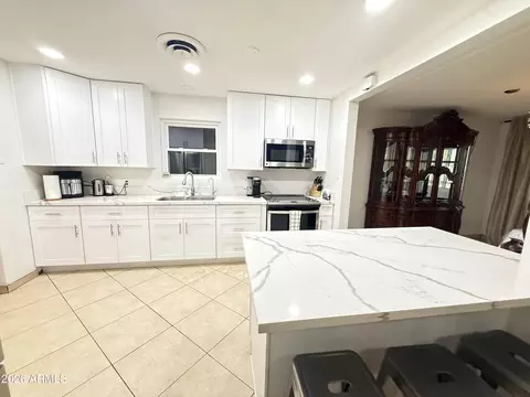 Kitchen - 1909 E 6th Ave E, Mesa, AZ 85204 photo 5 of 6