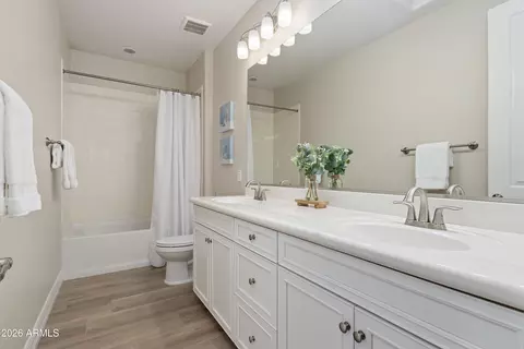 Bath - 3743 E Arabian Dr, Gilbert, AZ 85296 photo 5 of 6