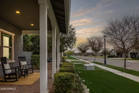 Exterior - 3743 E Arabian Dr, Gilbert, AZ 85296 photo 3 of 4