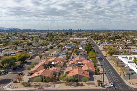 View/Area - 4343 E Osborn Rd, Phoenix, AZ 85018 photo 4 of 5