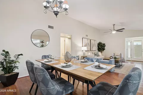 Dining - 4343 E Osborn Rd, Phoenix, AZ 85018 photo 2 of 2
