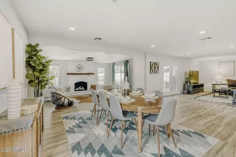 Dining - 2538 N 50th St, Phoenix, AZ 85008 photo 1 of 2