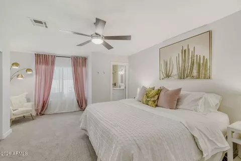 Bedroom - 2538 N 50th St, Phoenix, AZ 85008 photo 4 of 7