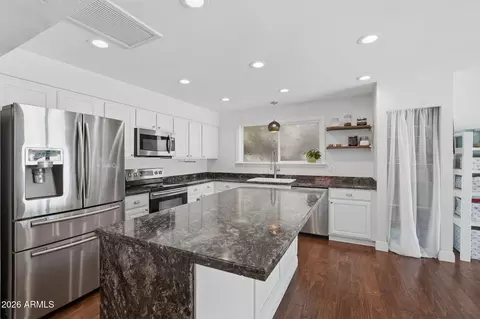 Kitchen - 270 E Kroll Dr, Gilbert, AZ 85234 photo 4 of 5