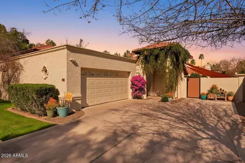 270 E Kroll Dr, Gilbert, AZ 85234