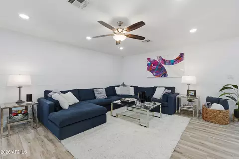 Living - 5149 N 34th St, Phoenix, AZ 85018 photo 1 of 1