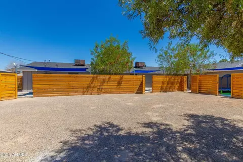 Exterior - 10002 N 18th Ave, Phoenix, AZ 85021 photo 5 of 6