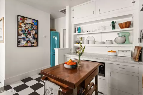 Kitchen - 1348 E Fillmore St, Phoenix, AZ 85006 photo 5 of 6