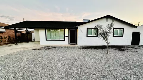 3301 E Palm Ln E, Phoenix, AZ 85008
