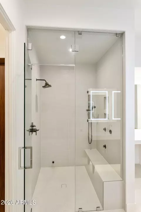 Bath - 3035 E Coolidge St, Phoenix, AZ 85016 photo 4 of 10