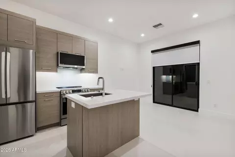 Kitchen - 3035 E Coolidge St, Phoenix, AZ 85016 photo 6 of 6