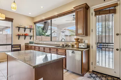 Kitchen - 7245 E Norland St, Mesa, AZ 85207 photo 2 of 4