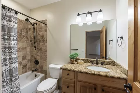 Bath - 40927 N 3rd Ave, Phoenix, AZ 85086 photo 7 of 7