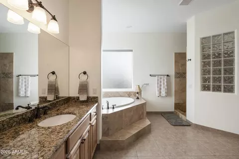 Bath - 40927 N 3rd Ave, Phoenix, AZ 85086 photo 2 of 7