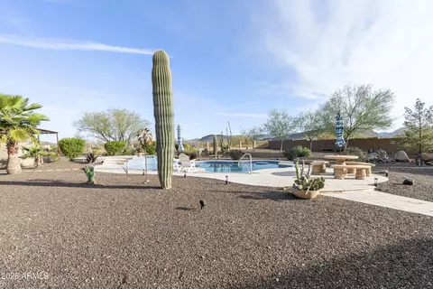 Exterior - 40927 N 3rd Ave, Phoenix, AZ 85086 photo 5 of 21