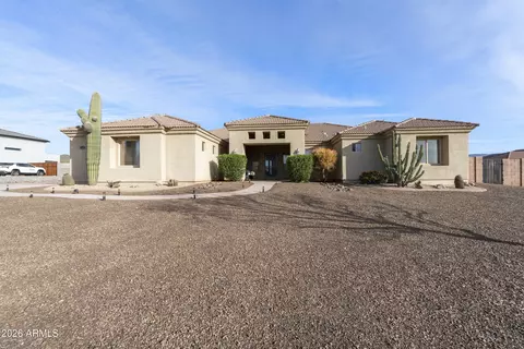 Exterior - 40927 N 3rd Ave, Phoenix, AZ 85086 photo 15 of 21