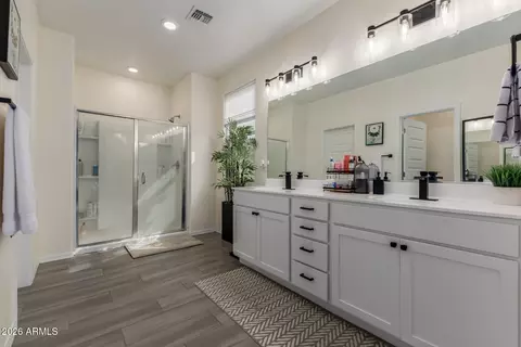 Bath - 1841 W 20th Ave, Apache Junction, AZ 85120 photo 1 of 3