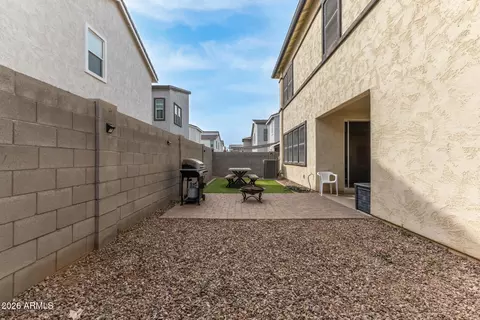 Exterior - 1841 W 20th Ave, Apache Junction, AZ 85120 photo 6 of 7