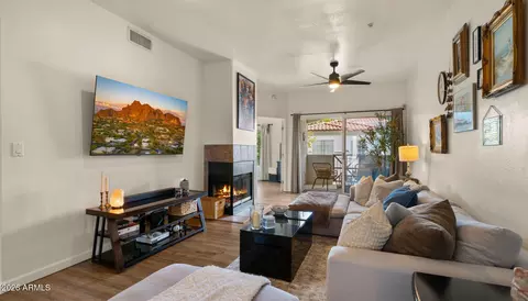7936 E Wilshire Dr #203, Scottsdale, AZ 85257