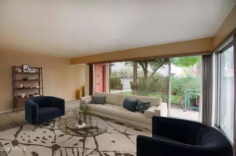 Living - 130 E Coronado Rd #16, Phoenix, AZ 85004 photo 1 of 1