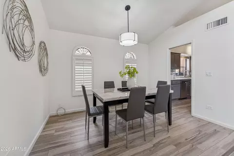Dining - 1024 E Sahuaro Dr, Phoenix, AZ 85020 photo 2 of 2