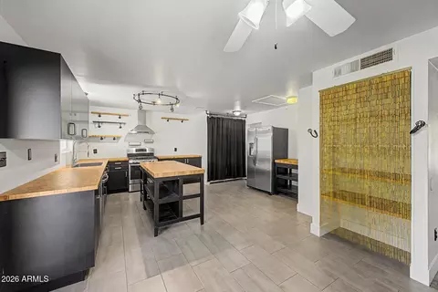 Kitchen - 227 E Auburn Dr, Tempe, AZ 85283 photo 3 of 5