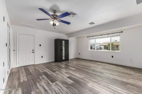 Living - 227 E Auburn Dr, Tempe, AZ 85283 photo 2 of 5