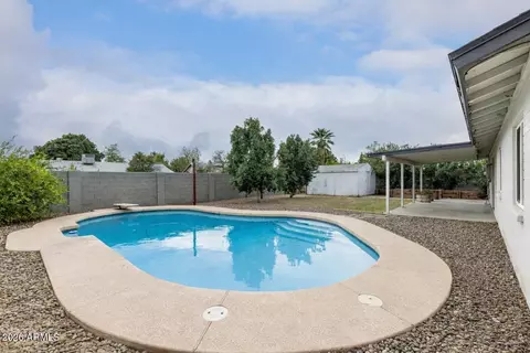 Exterior - 227 E Auburn Dr, Tempe, AZ 85283 photo 2 of 4