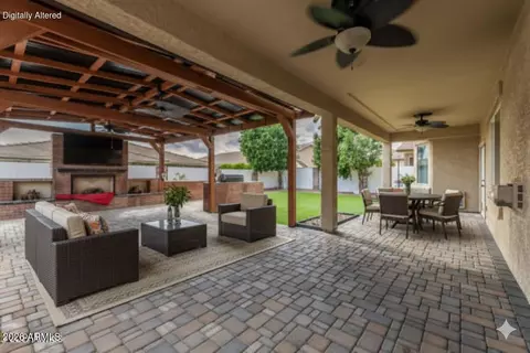 18609 W Onyx Ave, Waddell, AZ 85355