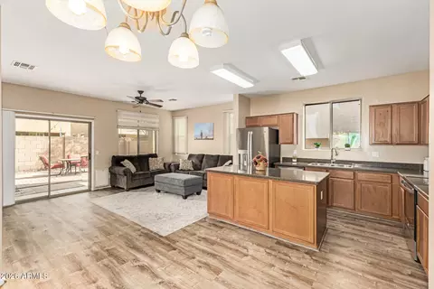 Kitchen - 3844 E Battala Ave, Gilbert, AZ 85297 photo 4 of 4