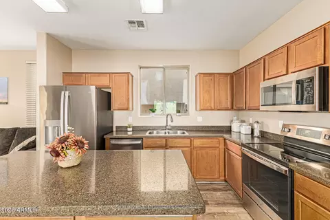 Kitchen - 3844 E Battala Ave, Gilbert, AZ 85297 photo 3 of 4