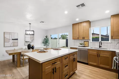 Kitchen - 2437 E Larkspur Dr, Phoenix, AZ 85032 photo 3 of 5