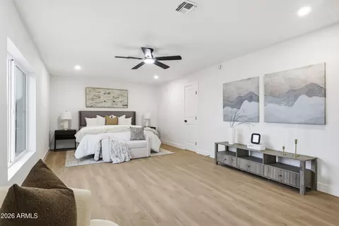 Bedroom - 2437 E Larkspur Dr, Phoenix, AZ 85032 photo 2 of 5