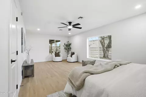 Bedroom - 2437 E Larkspur Dr, Phoenix, AZ 85032 photo 3 of 5