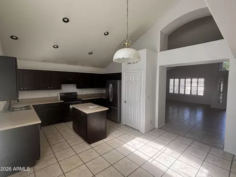 Kitchen - 4257 E Michelle Ave, Gilbert, AZ 85234 photo 2 of 2