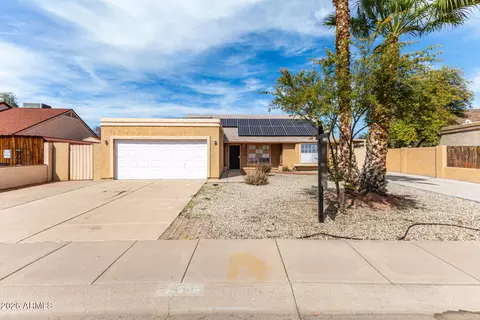4608 W Morrow Dr, Glendale, AZ 85308