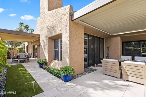 Exterior - 4446 E Camelback Rd #106, Phoenix, AZ 85018 photo 4 of 7