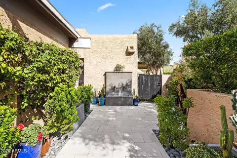 Exterior - 4446 E Camelback Rd #106, Phoenix, AZ 85018 photo 5 of 7