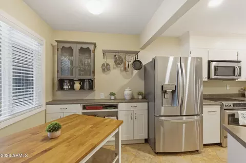 11010 W Topaz Dr, Sun City, AZ 85351