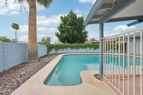 Exterior - 2201 W Utopia Rd, Phoenix, AZ 85027 photo 6 of 9