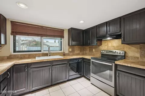 Kitchen - 2201 W Utopia Rd, Phoenix, AZ 85027 photo 3 of 3