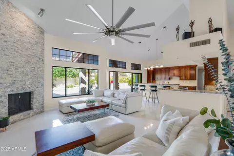 10080 E Bloomfield Rd, Scottsdale, AZ 85260