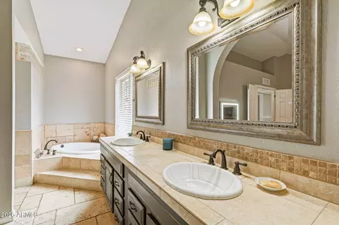 Bath - 694 E Washington Ave, Gilbert, AZ 85234 photo 1 of 5