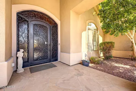 8010 W Belmont Ave, Glendale, AZ 85303