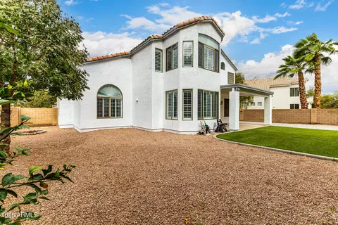 Exterior - 1905 E Olive Ct, Gilbert, AZ 85234 photo 9 of 10
