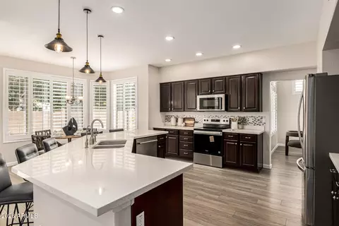 Kitchen - 1905 E Olive Ct, Gilbert, AZ 85234 photo 2 of 5