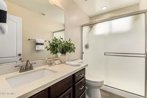Bath - 1905 E Olive Ct, Gilbert, AZ 85234 photo 3 of 4