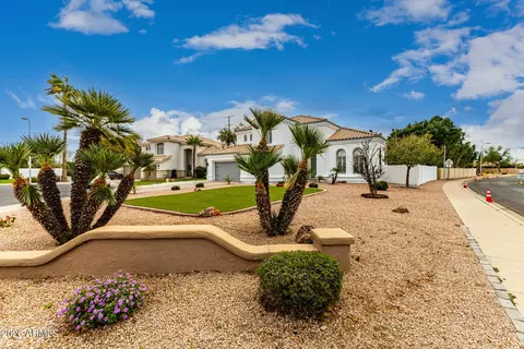 Exterior - 1905 E Olive Ct, Gilbert, AZ 85234 photo 4 of 10